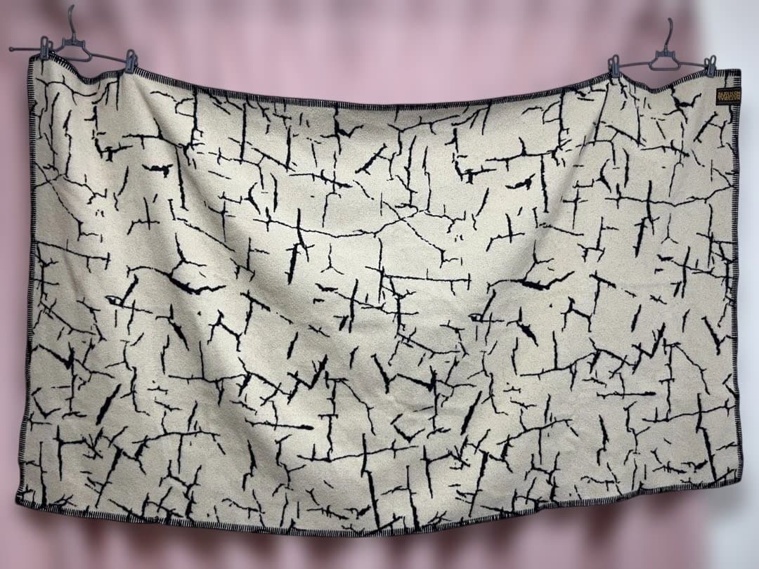 美品NATURAL MOUNTAIN MONKEYS HOTEL BLANKET