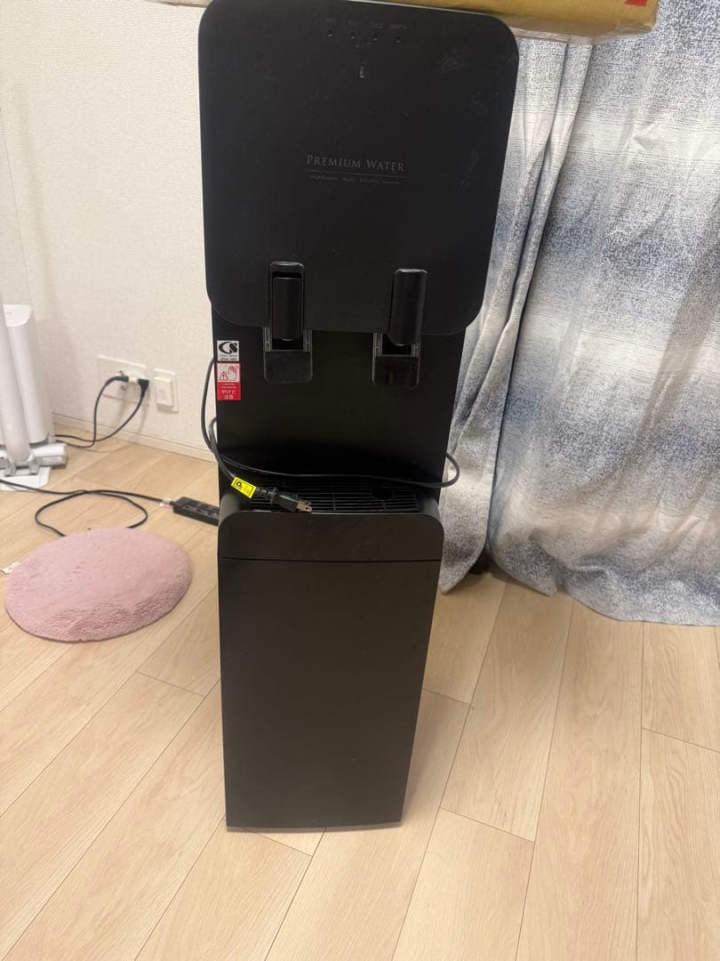 ウォーターサーバー ブラック 冷温水機能