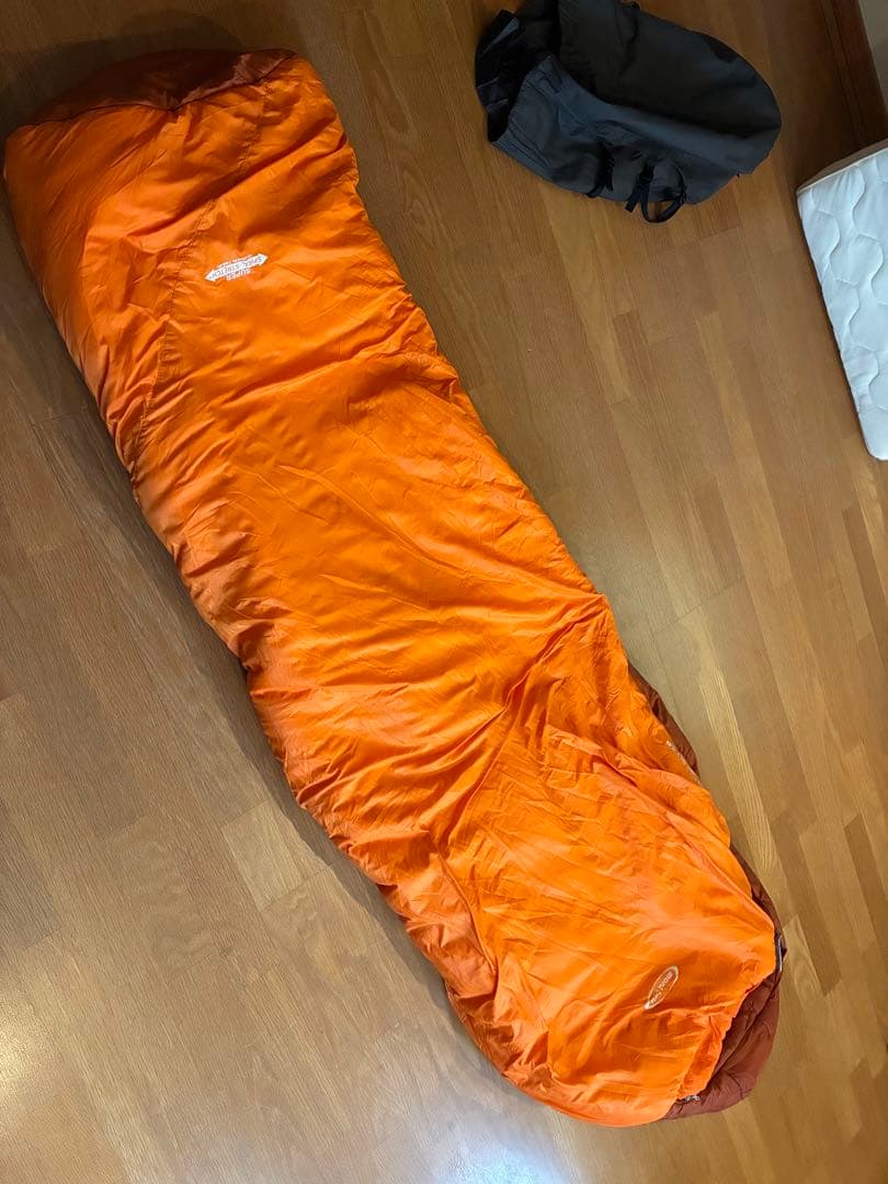 モンベル　シームレスバロウバッグEXP