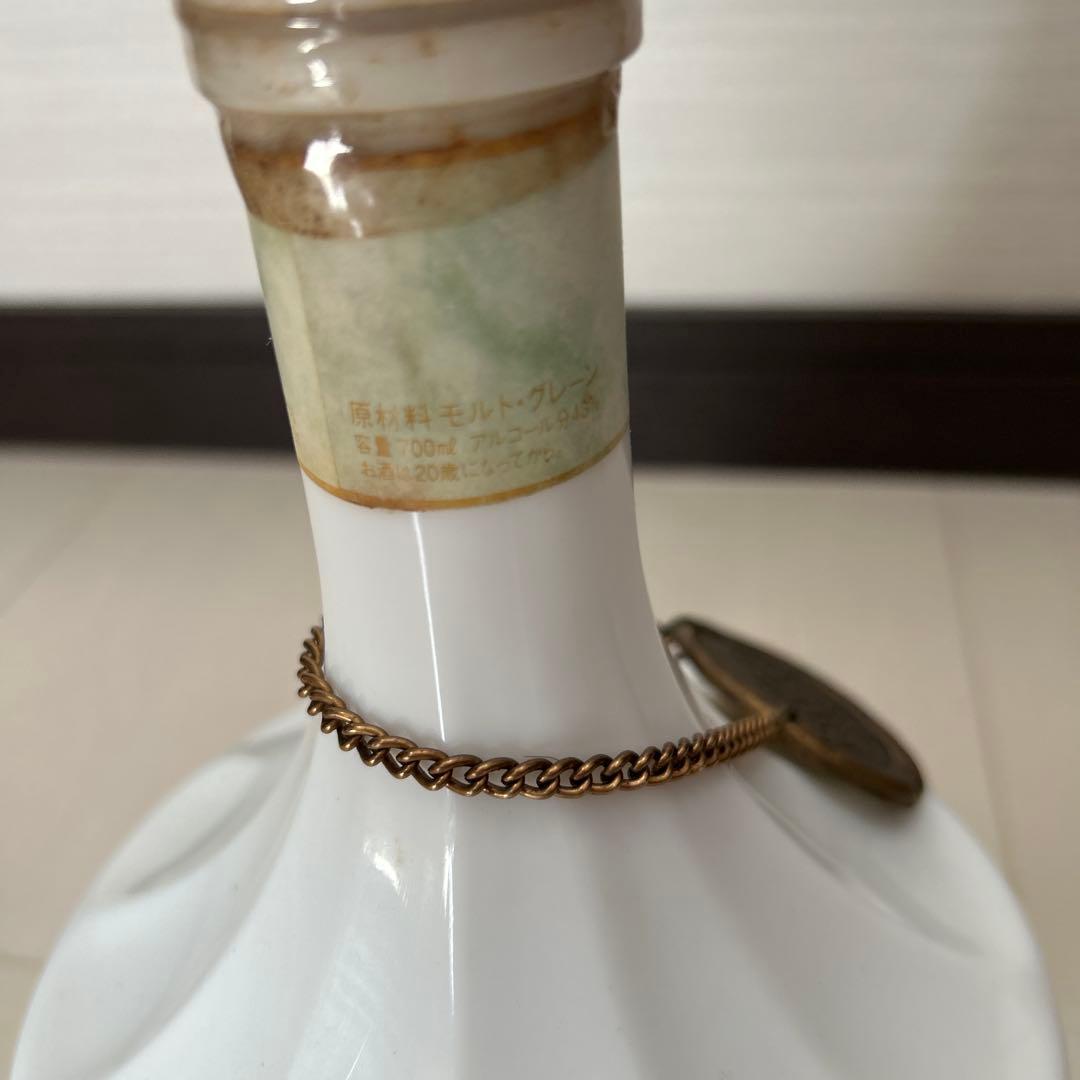 NIKKA WHISKY 白い陶器ボトル