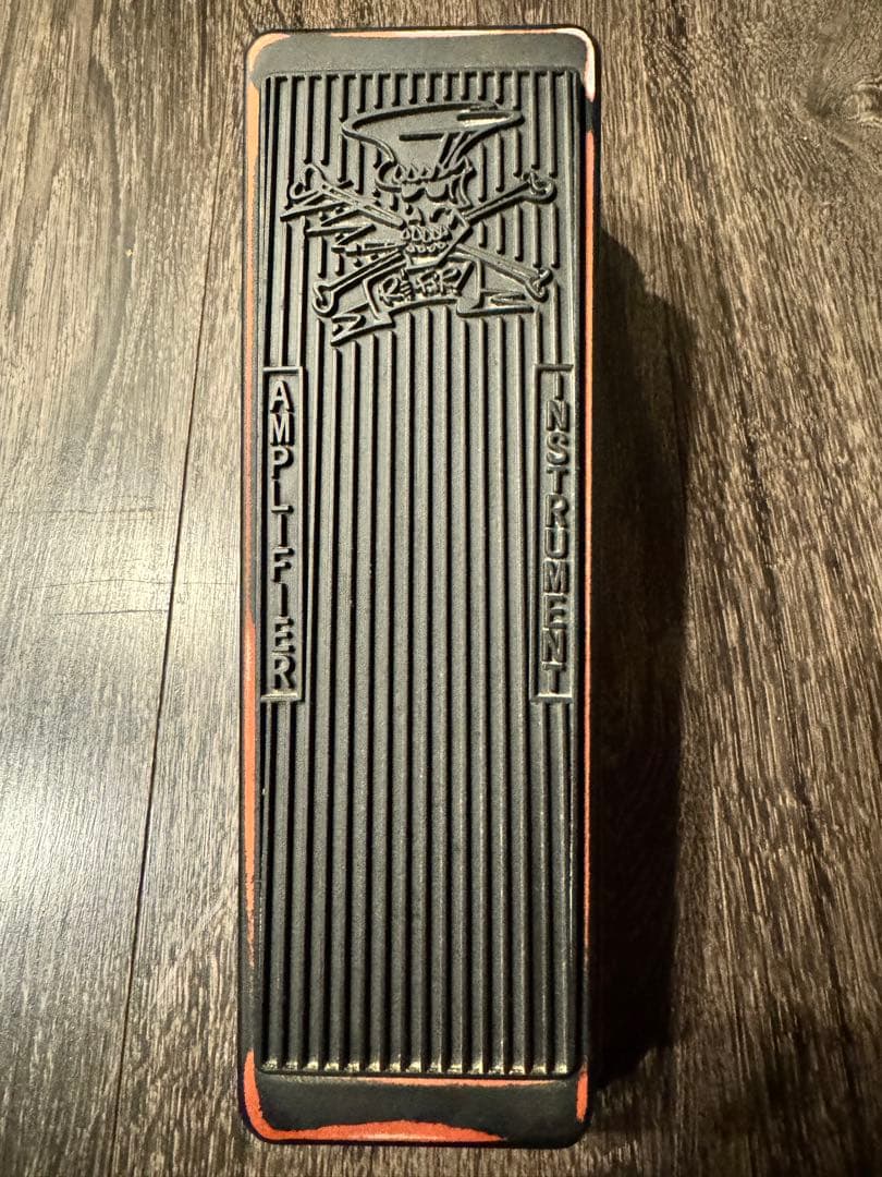 スラッシュ　クライベイビー　ワウ