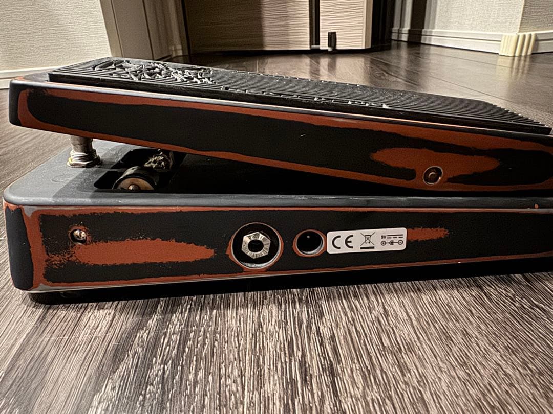 スラッシュ　クライベイビー　ワウ