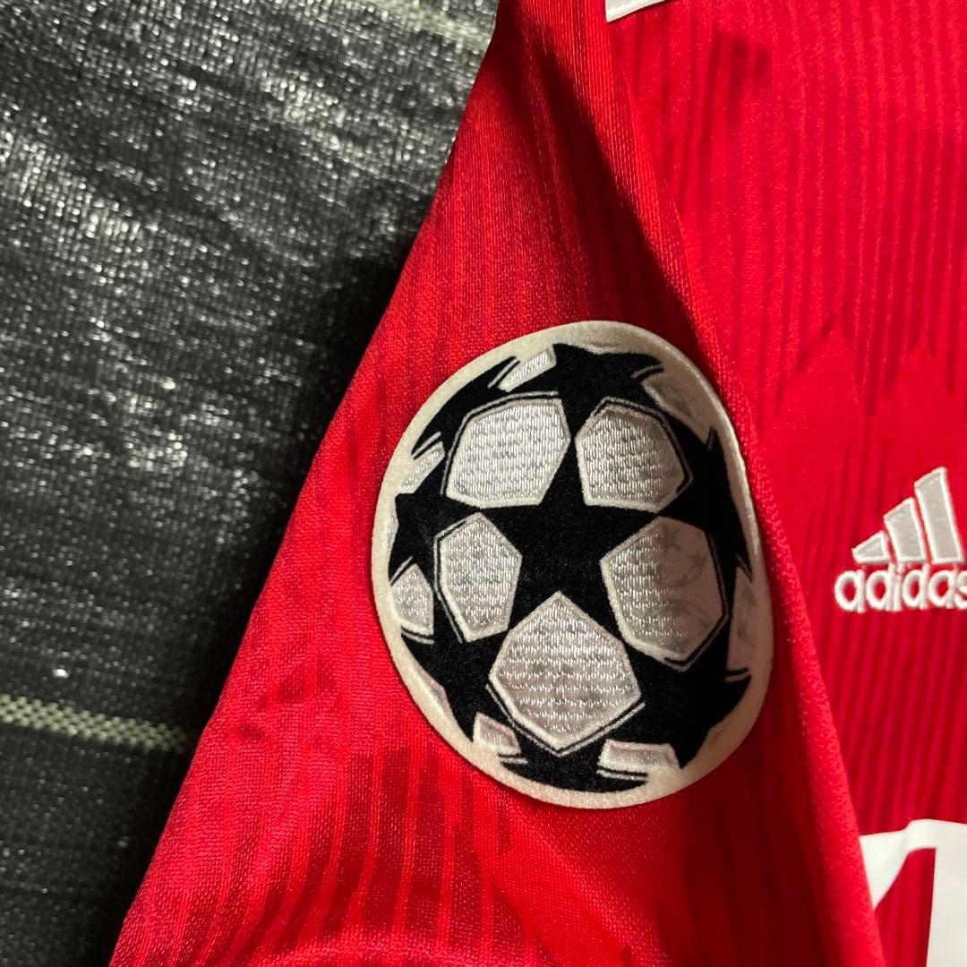 FC Bayern München adidas シャツ Mサイズ 赤