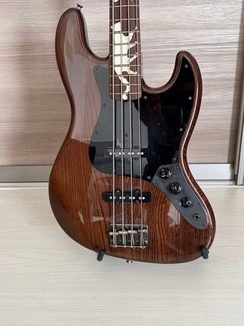 Fender ジャズベース JB62-WAL