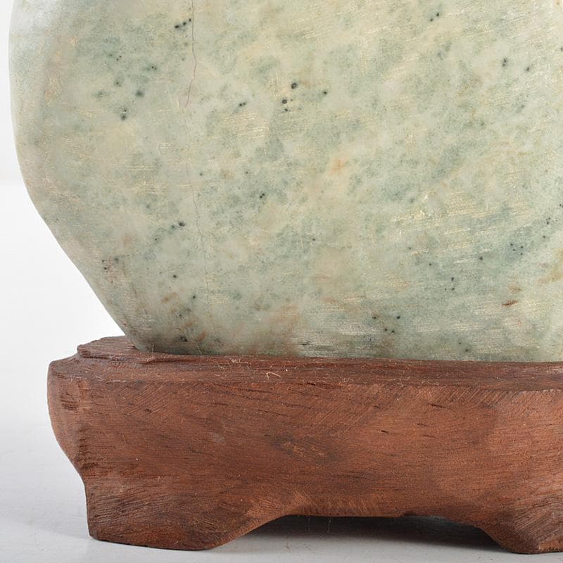 天然石　鑑賞石　翡翠石　緑石　原石　置物　重さ約745g　C　R7024