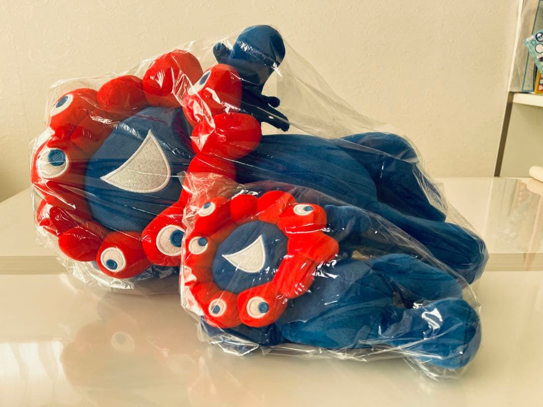 ミャクミャクくじ　2等 3等 ぬいぐるみ　タグ付き