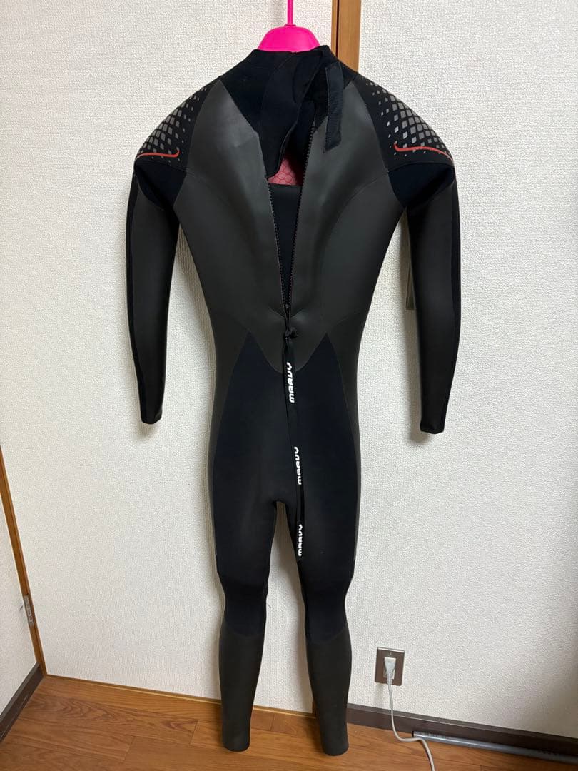 MARVY セミドライフルスーツ ブラック/レッド