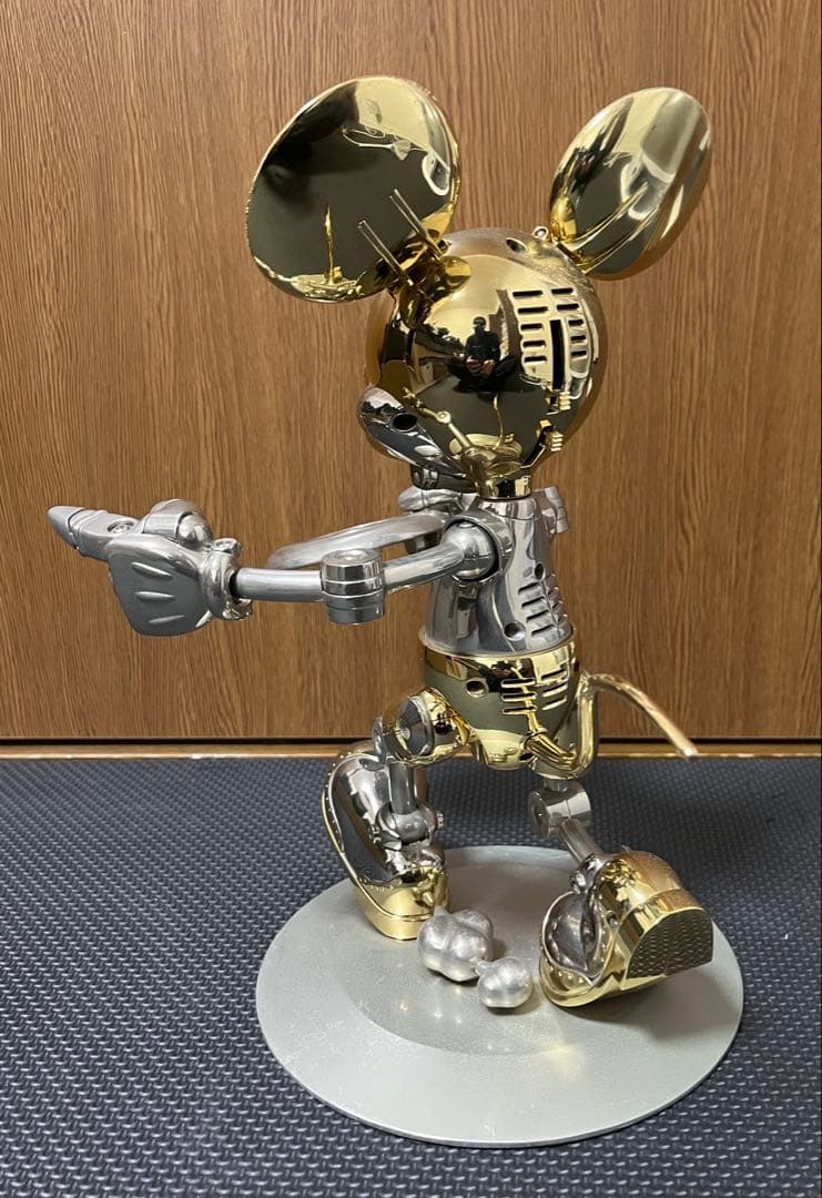 フューチャーミッキー 空山基　ミッキーマウス　フィギュア　金属製　ゴールド