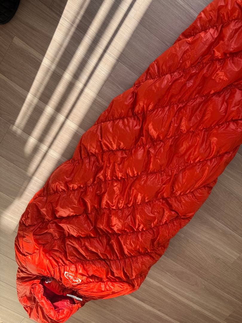 モンベル　#1　ダウンハガー650