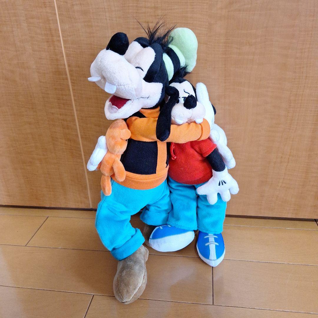 ディズニーストア限定　グーフィー マックス ハグ ぬいぐるみ ディズニー
