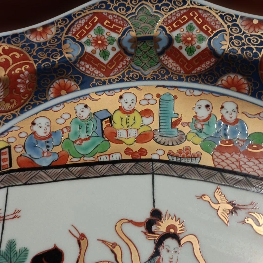 八角形の伝統的な絵柄陶器皿