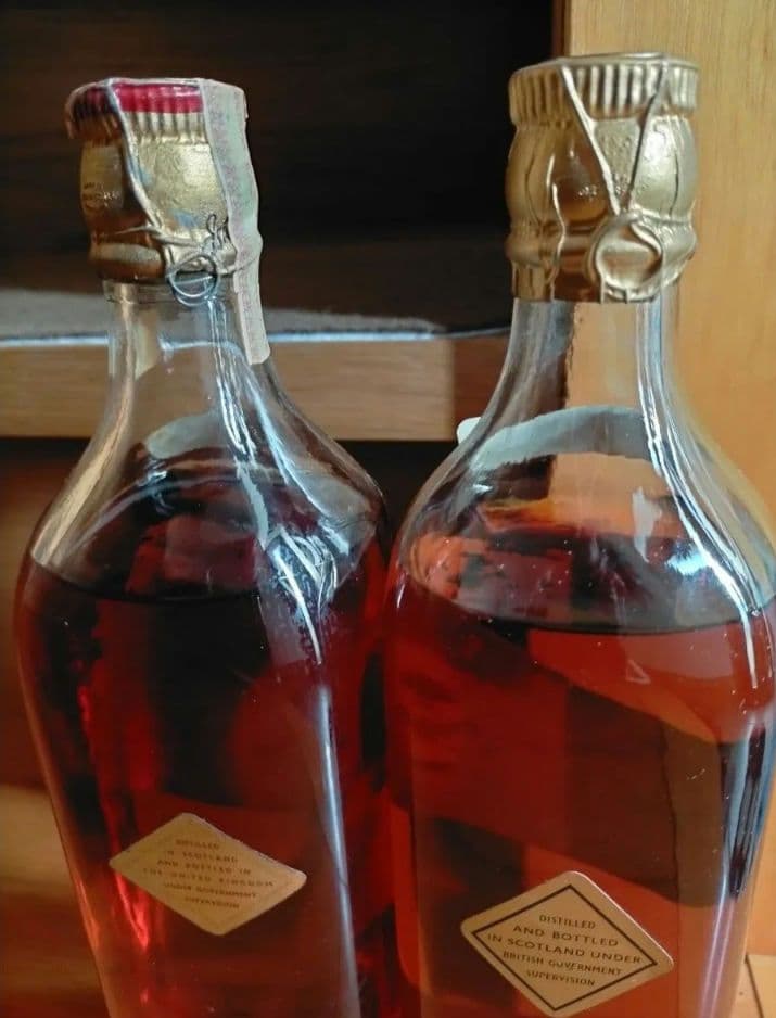 ジョニー・ウォーカー 1960年代 ブラック& レッドラベル 希少コルクキャップ