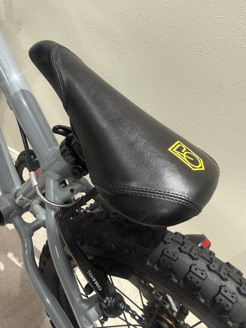 ヨツバサイクル　RIDE OASIS 16インチ キッズ自転車 グレー/イエロー