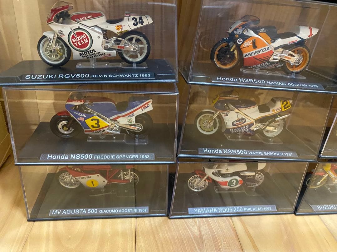 デアゴスティーニ　チャンピオンバイクコレクション