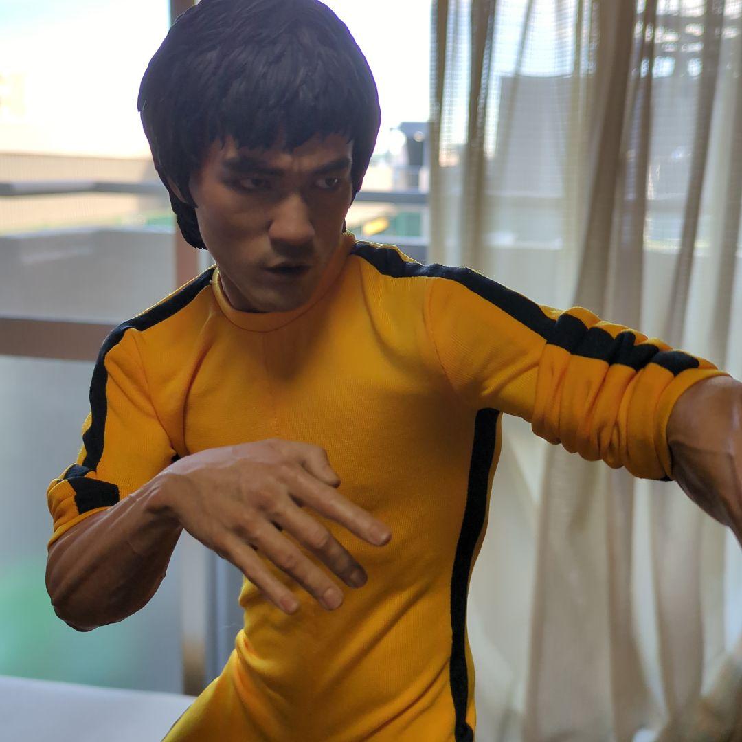 ブルースリ−4分の1