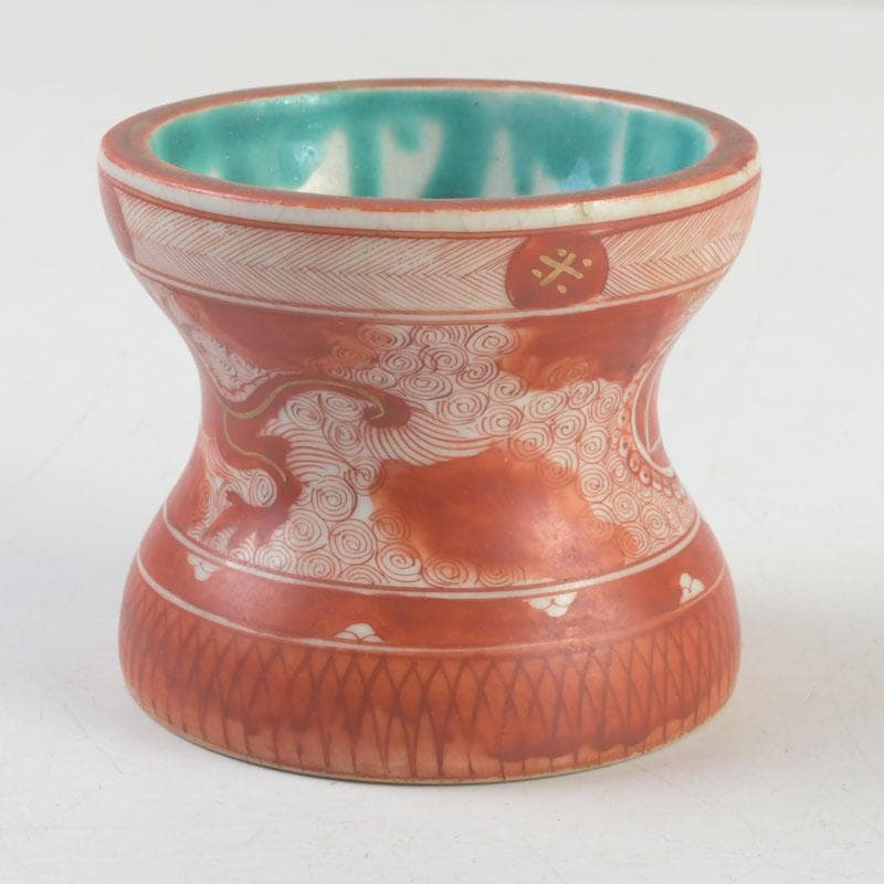 九谷焼　古九谷　八郎手赤絵金彩　雲龍渦文　蓋置　角福銘　V　9564