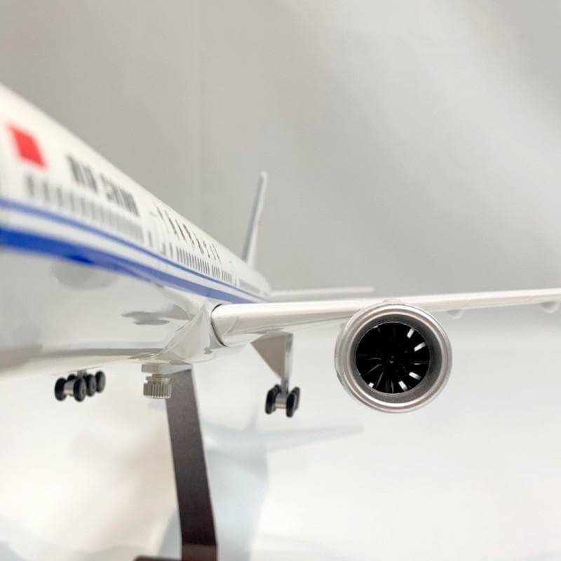 セール 中国国際航空 B7973 模型飛行機 LEDライト ランディングギア付