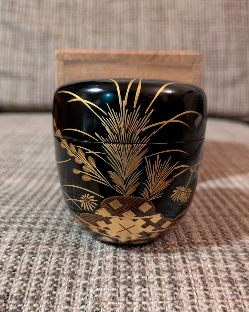茶道具 大内塗 　高林吟月作 金蒔絵花文 棗 共箱
