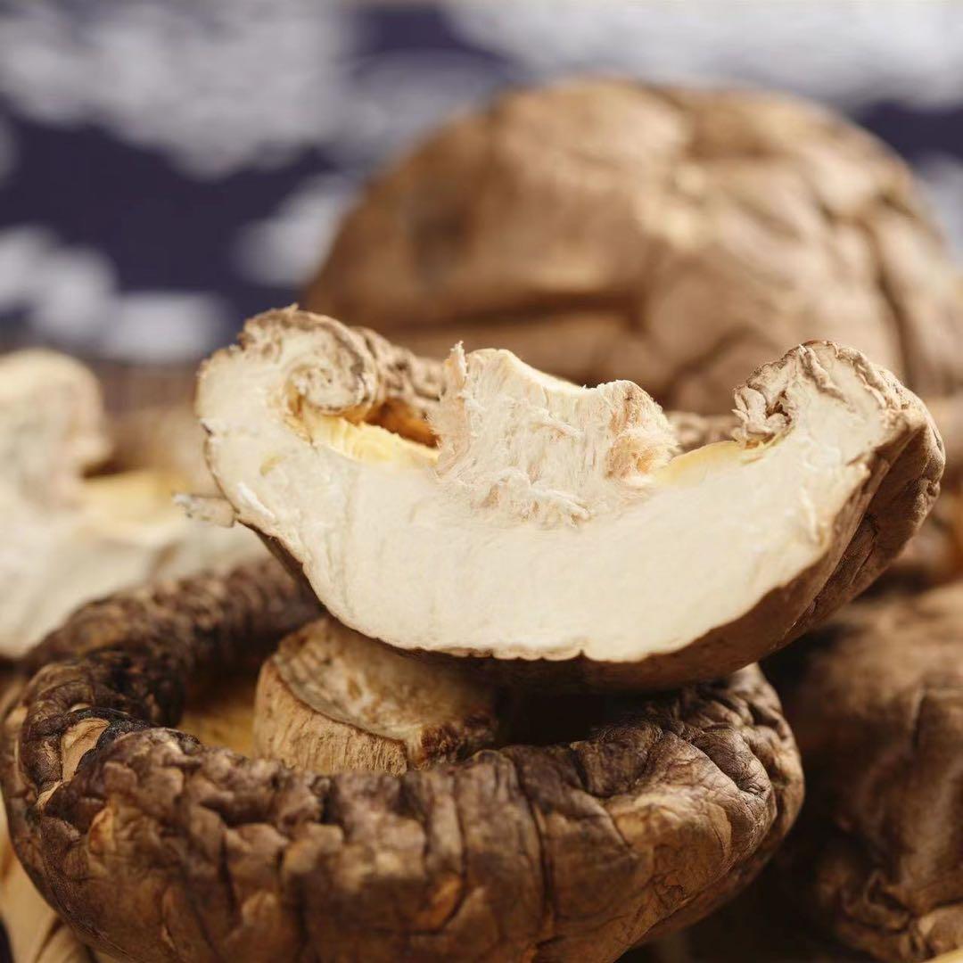 きみちゃん 原木干し椎茸　　(250g)