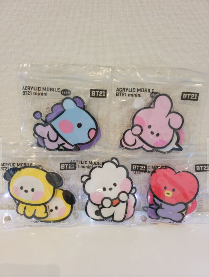 BT21 mini アクリルモビール5個セット 壁天井照明にかける