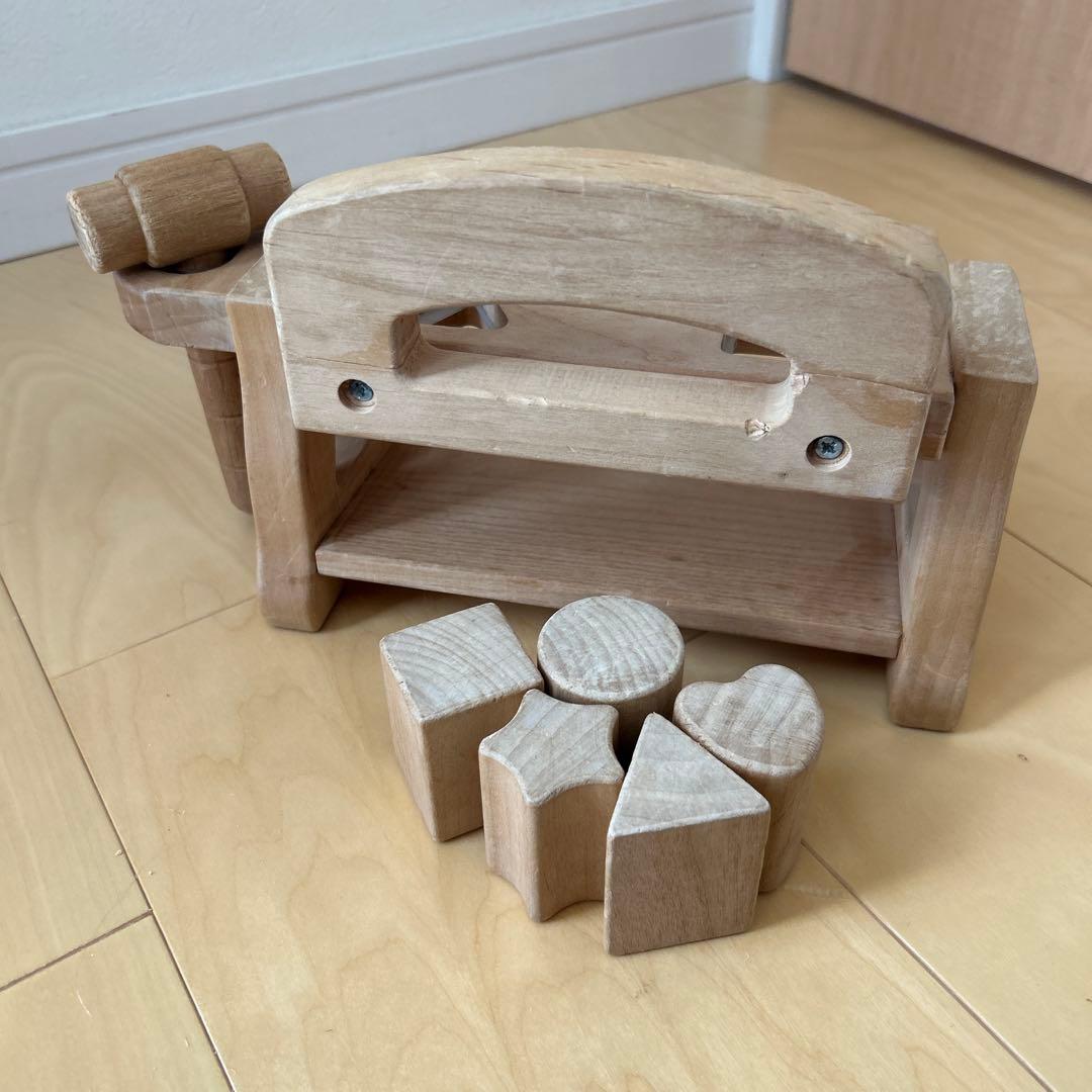 木製形おもちゃ 型合わせ　パズル