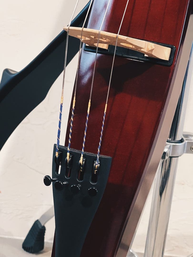 ほぼ未使用　サイレントチェロ　YAMAHA SVC110S　スタンド付