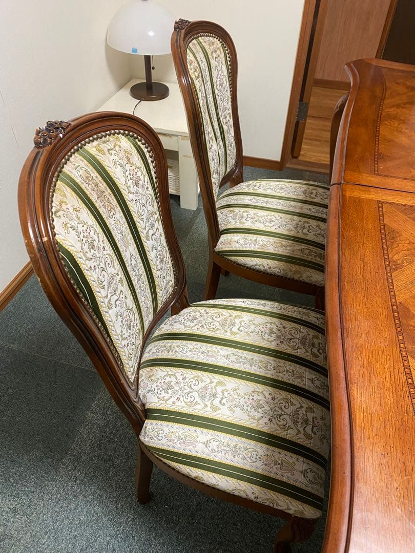 ヴィンテージ 彫刻♦️猫脚 高級 ダイニングチェア♦️フィオーレ ２脚セット♦️送料込