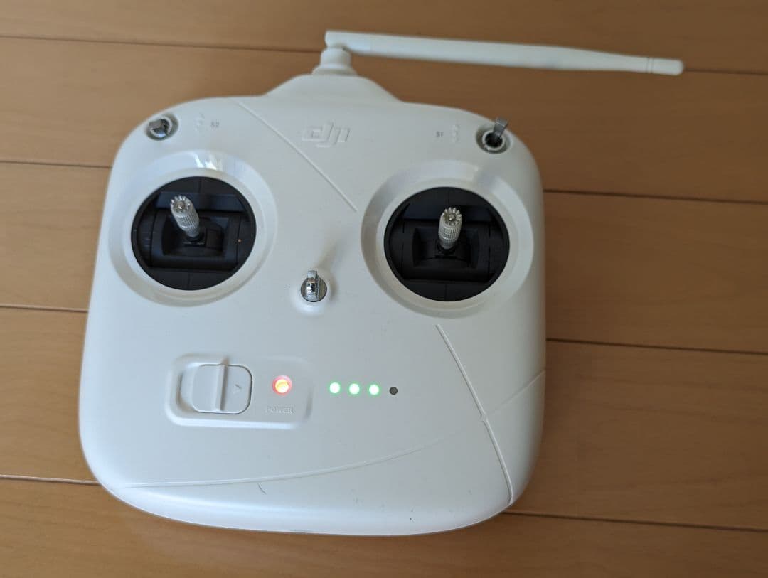 DJI Phantom3 STANDARD　スタンダード　ドローン