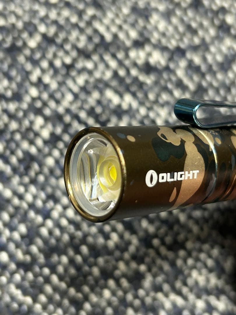 OLIGHT (オーライト) i5T EOS カモフラージュ