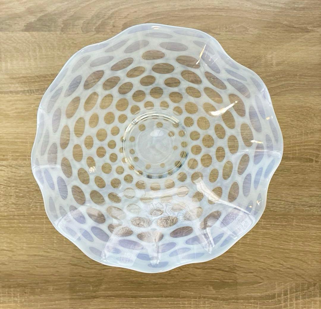 骨董　時代ガラス　フリル　水玉紋　乳白色　オパールセント 氷皿　プレート１客