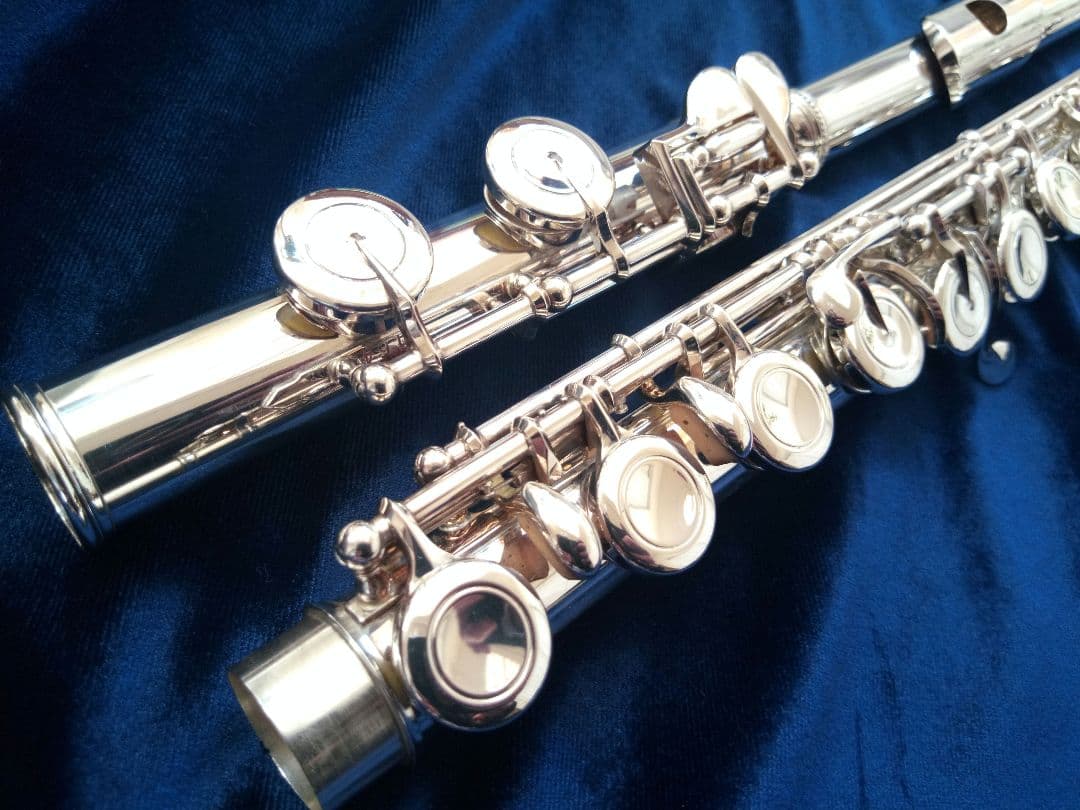 ♦フルメンテ済♦極上品♦総銀製♦ヤマハフルートハンドメイド　YFL63