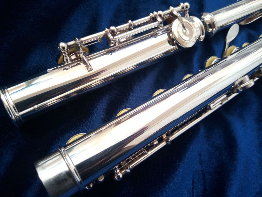♦フルメンテ済♦極上品♦総銀製♦ヤマハフルートハンドメイド　YFL63