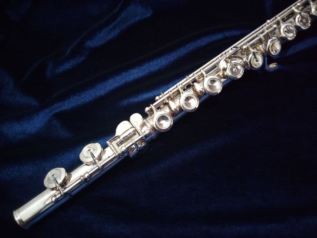 ♦フルメンテ済♦極上品♦総銀製♦ヤマハフルートハンドメイド　YFL63