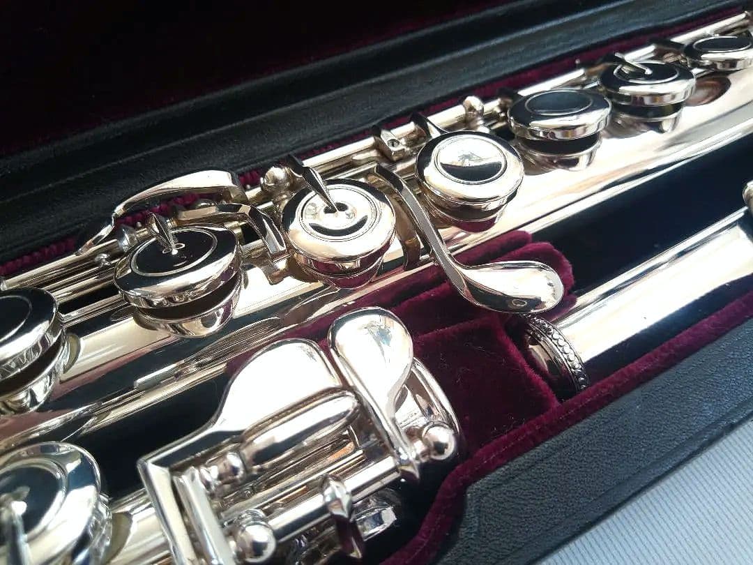 ♦フルメンテ済♦極上品♦総銀製♦ヤマハフルートハンドメイド　YFL63