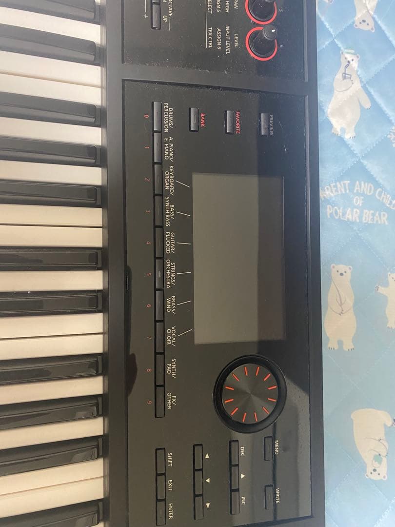 Roland FA-06 シンセサイザー　61鍵