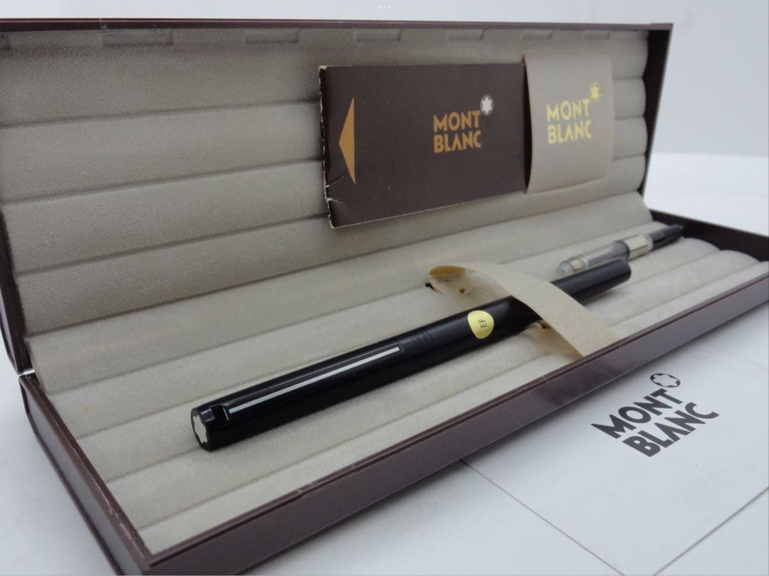 Mont Blanc ブラック 万年筆 インクカートリッジ付き