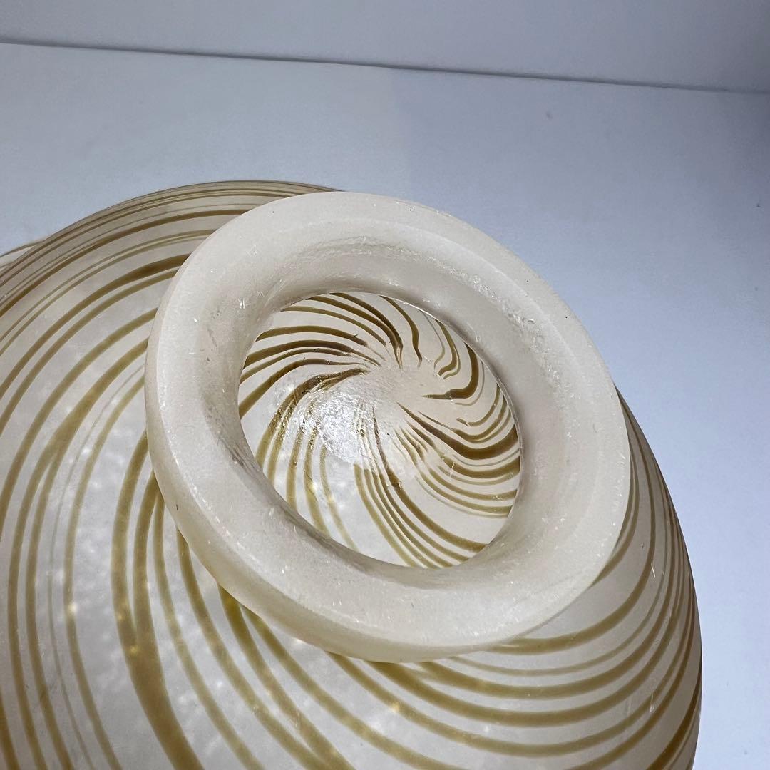 ☆茶③ 山下瑠風　義山　忍冬　ガラス　平茶碗　共箱　口径14.3cm