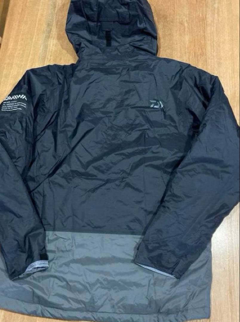 DIWA ダイワ　ナイロン　防寒スーツ　上下セット　M 　匿名発送
