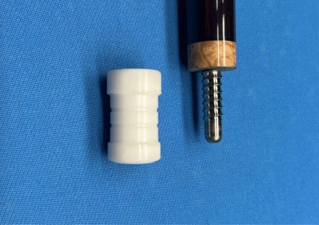 ビリヤード　プレデター限定モデル10剣