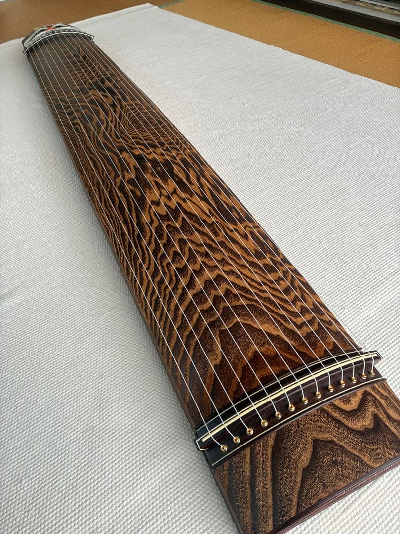 箏　十三弦　　和楽器　　 可能であればお引き取りに来ていただける方でお願いします