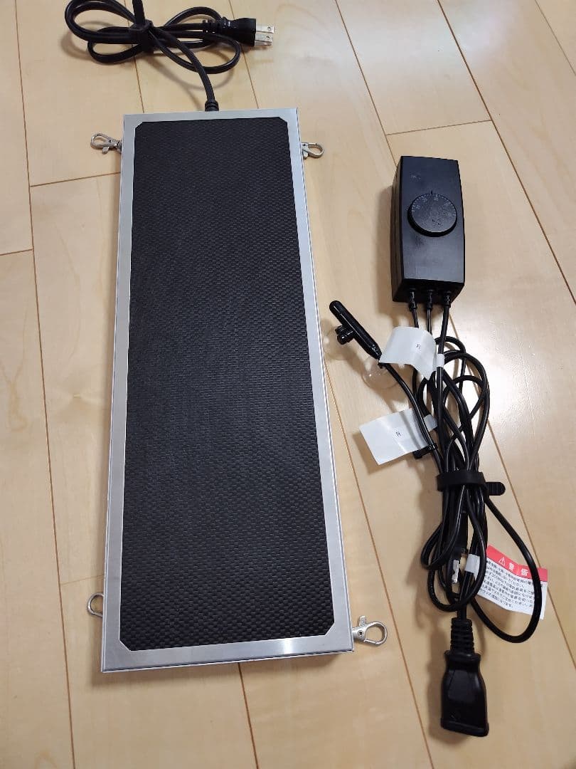 暖突ロング(フックに変更)&イージーグローサーモ(吸盤交換・追加済)