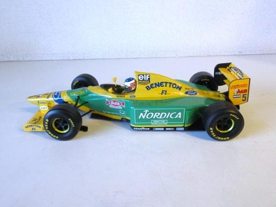 特価 タミヤ コレクターズクラブ 1/20 ベネトン B193B Mシューマッハ