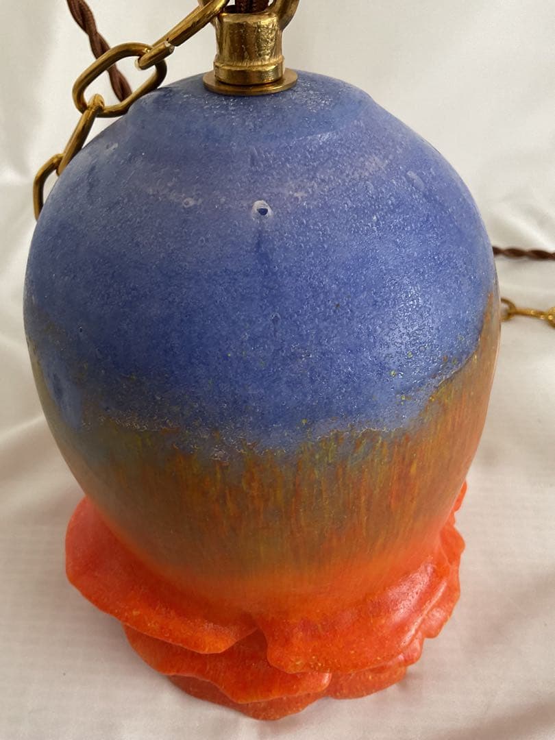 夏の茜空「パート・ド・ヴェールシェード」の花型ランプ