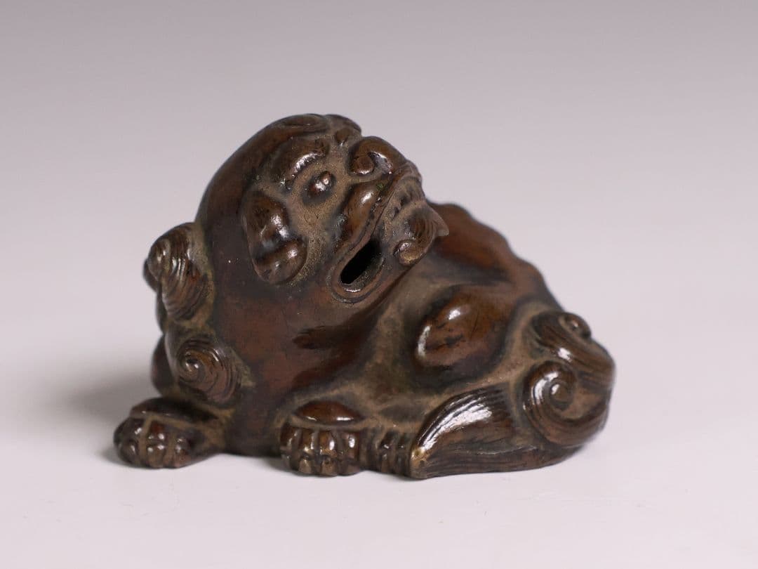 古銅 獅子 置物 5cm 71.4g 木箱入り 時代 金工 根付？【MB109】