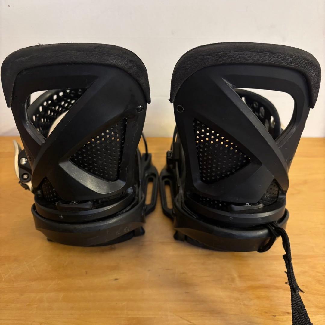 バートン　ビンディング　LEXA EST Mサイズ