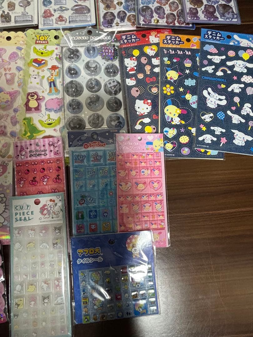 ボンボンドロップシール　ちいかわ　しずくちゃん　コットンパフィー　大人の図鑑