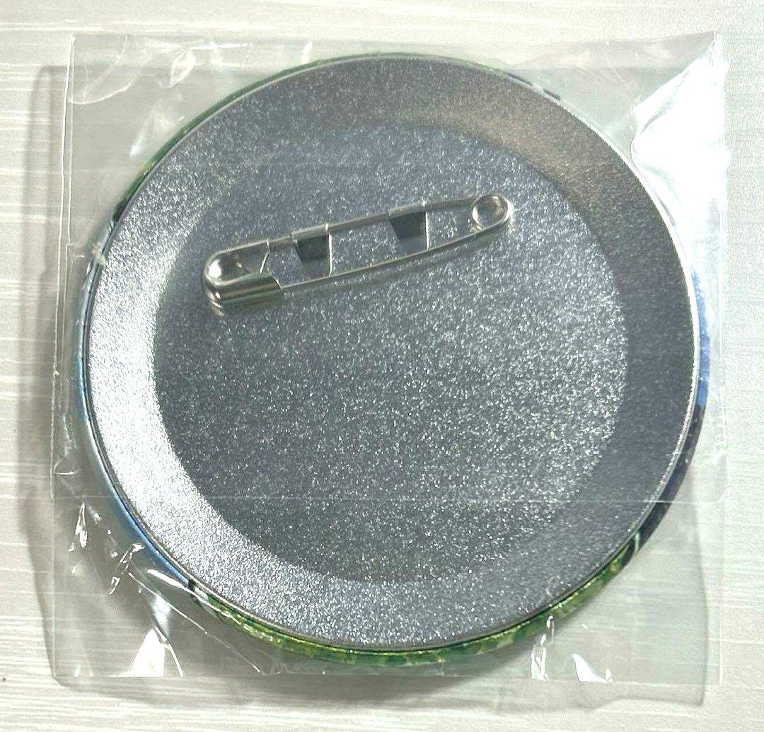 キティ×東京リベンジャーズ パスケース　アーニャボトルキャップ　狗巻棘缶バッジ