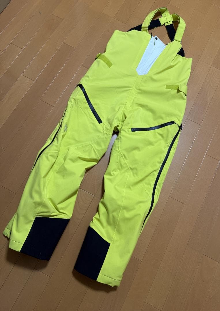 美品 デサント スキーウエアー ジャケット ＆ ビブ パンツ DESCENTE