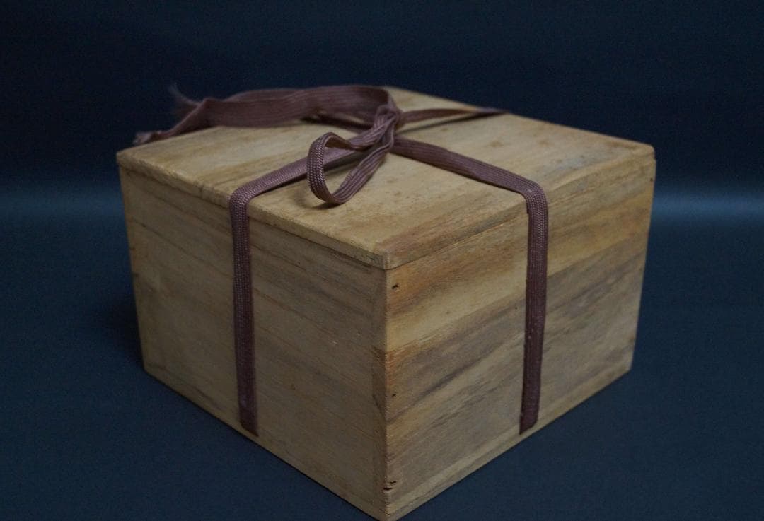 韓国人間国宝 柳海剛(柳根瀅) 青磁象嵌雲鶴文 茶碗 共箱★茶事/茶道具★