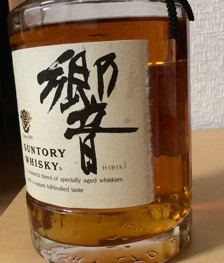 響「HIBIKI」ノンエイジ 金キャップ 裏ゴールドラベル 750ml